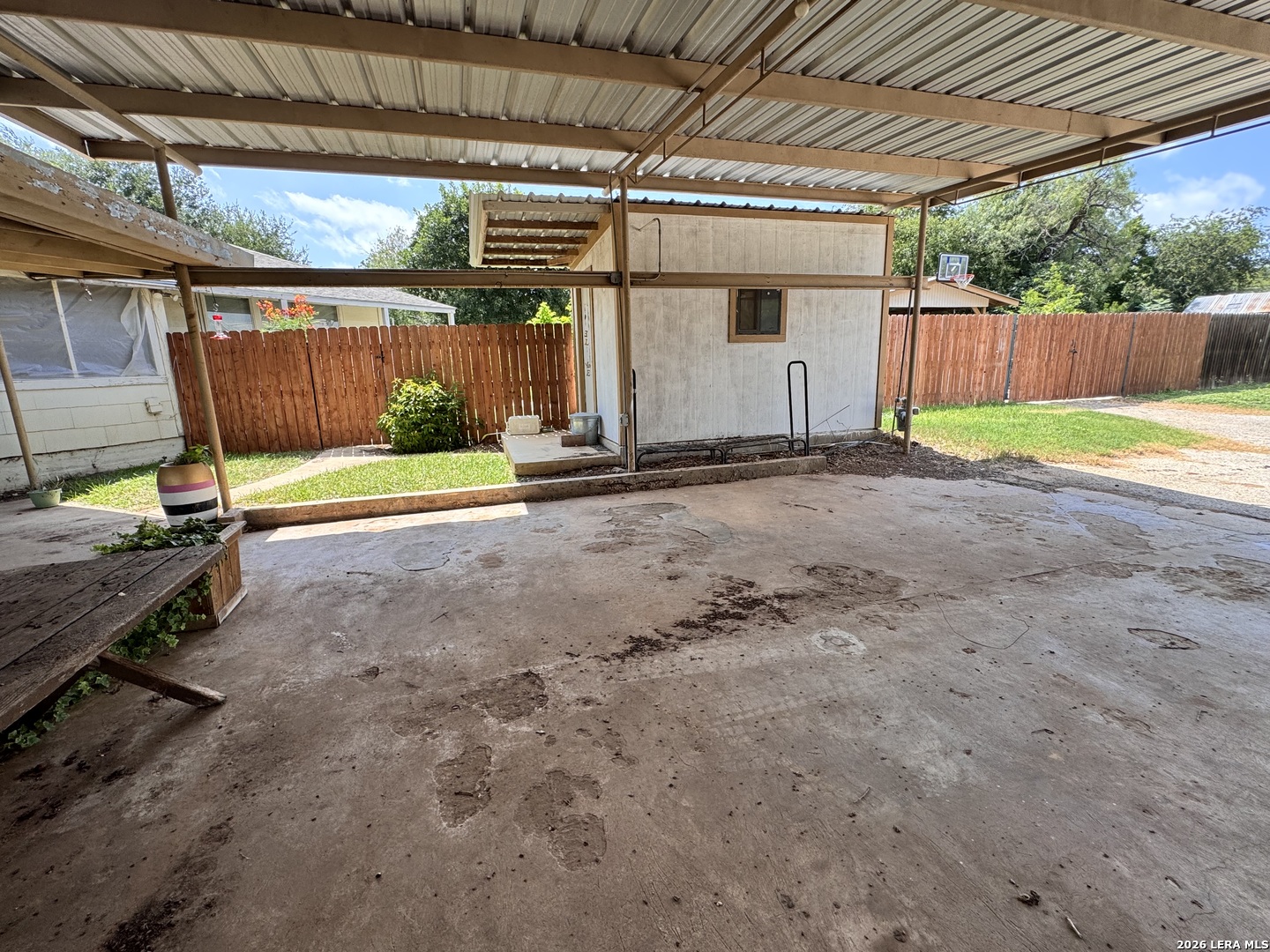 604 East Rio Grande Street Pearsall, TX 78061 - Photo 11 of 31