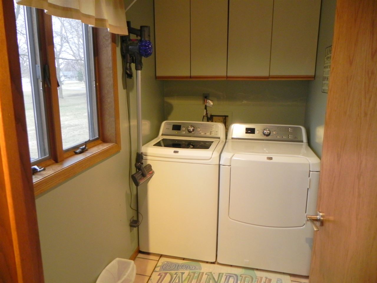 232 Lake Summerset Road Lake Summerset, IL 61019 - Photo 10 of 24 a utility room with dryer and washer
