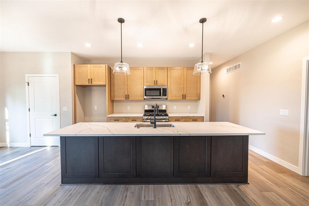 369 Drumlin Loop Ripon, WI 54971 - Photo 6 of 9
