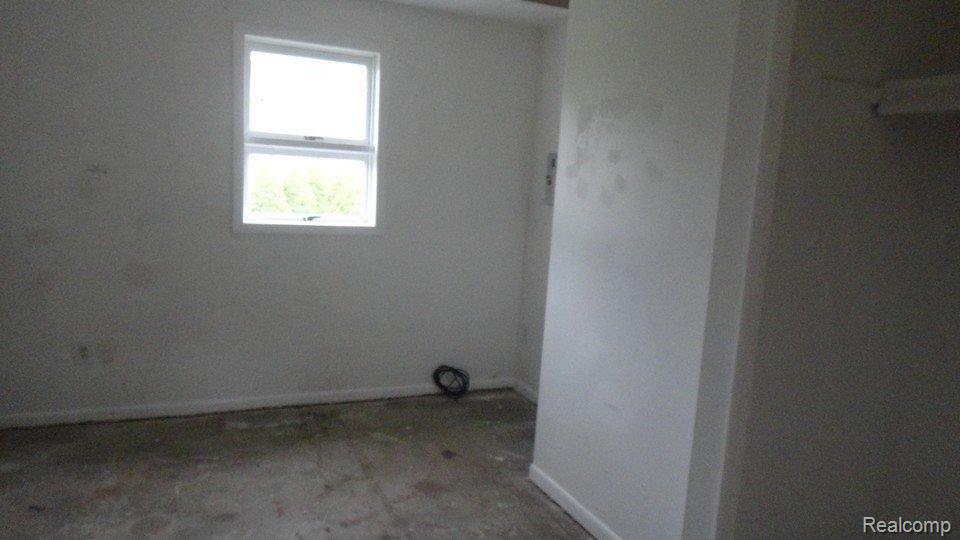6471 East Pierson Road Flint, MI 48506 - Photo 26 of 27 DSC08889.JPG