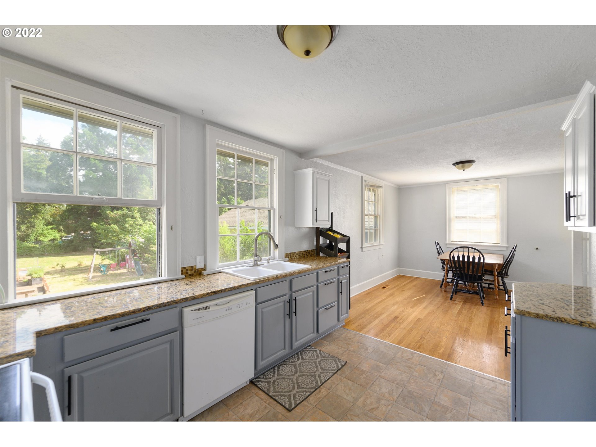 468 Southwest Court Street Dallas, OR 97338 - Photo 12 of 32 Gallery Image 12