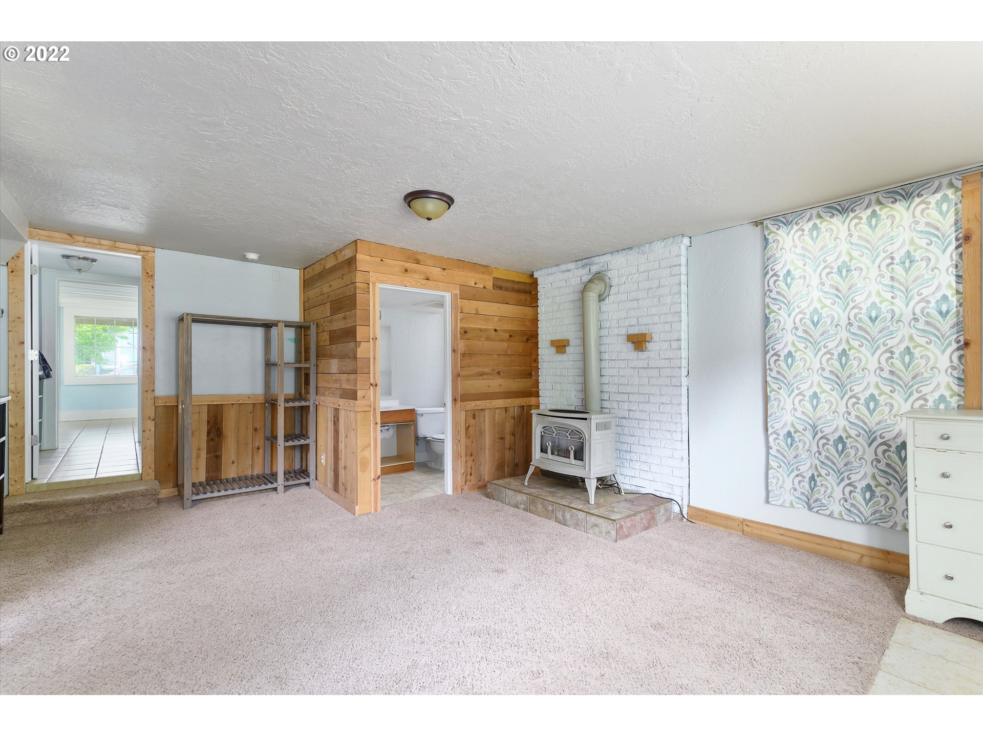 468 Southwest Court Street Dallas, OR 97338 - Photo 14 of 32 Gallery Image 14