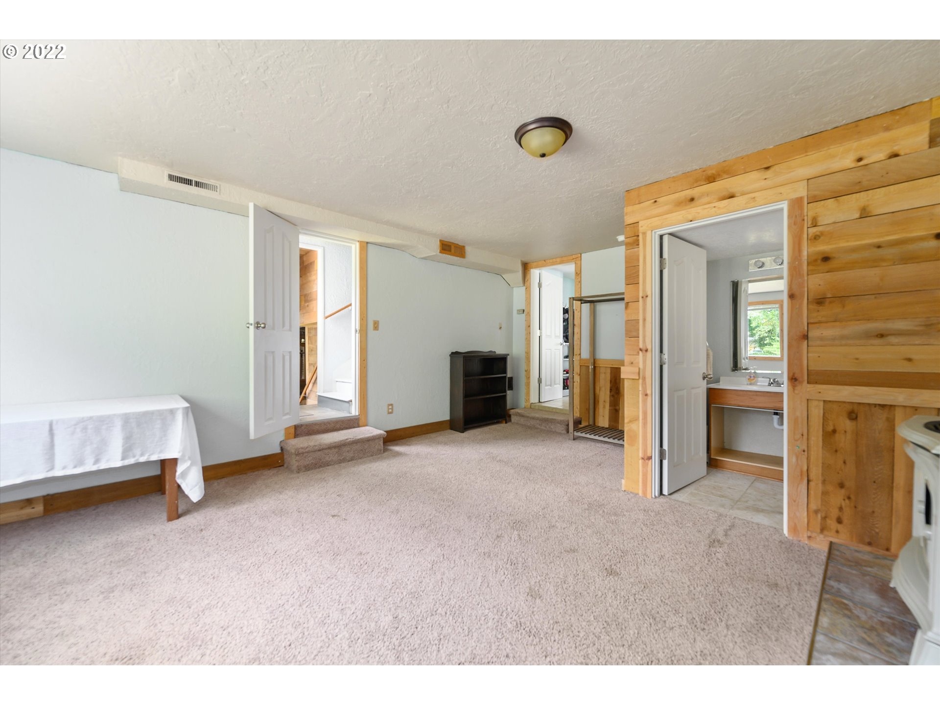 468 Southwest Court Street Dallas, OR 97338 - Photo 15 of 32 Gallery Image 15