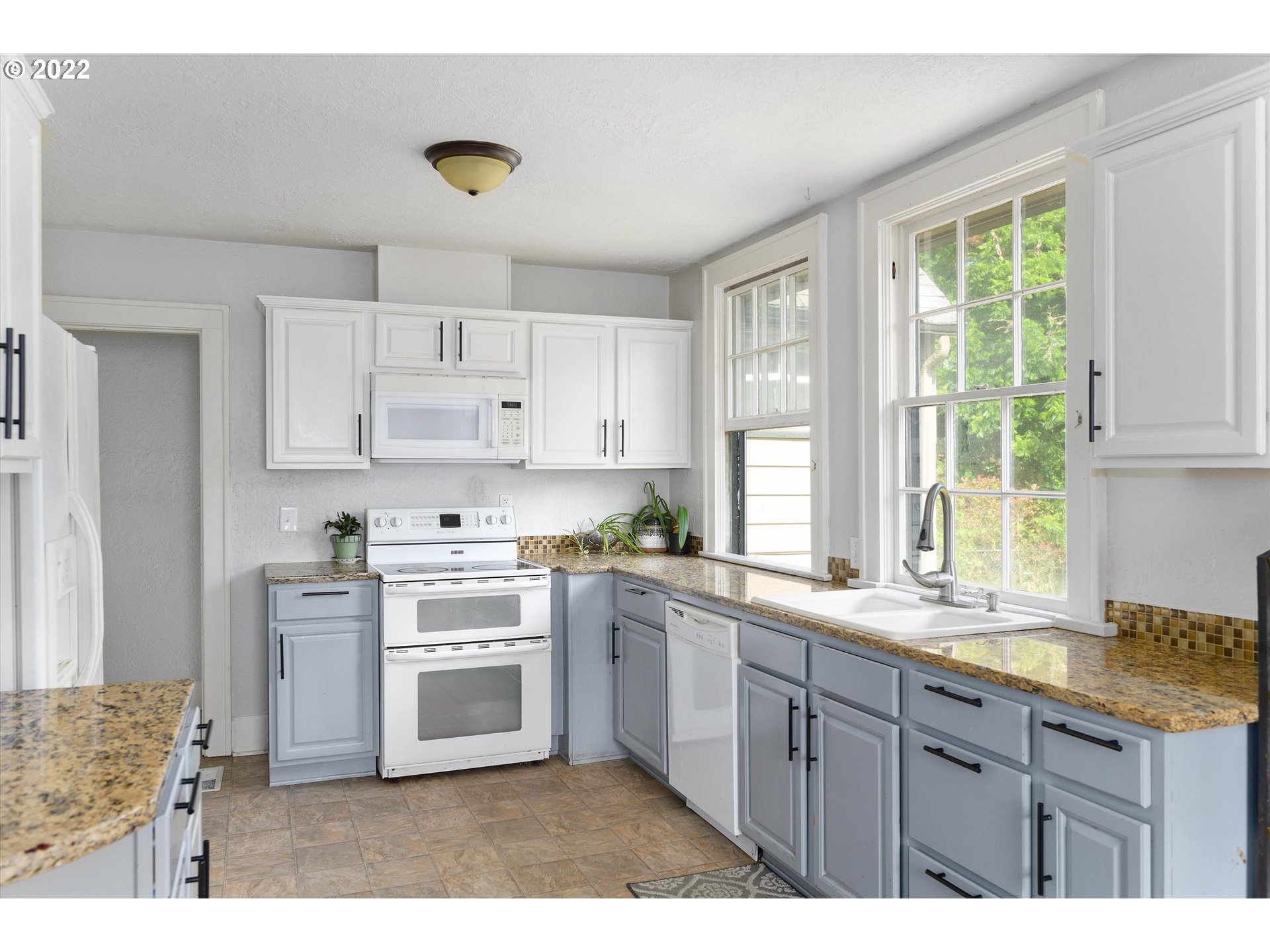 468 Southwest Court Street Dallas, OR 97338 - Photo 10 of 32 Gallery Image 10