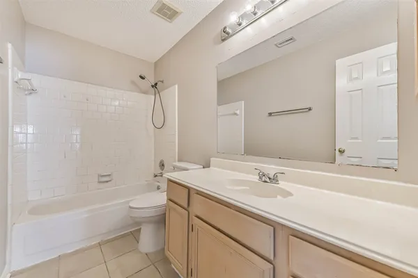 $2,450 | 2107 Bennigan Street, League City, TX 77573