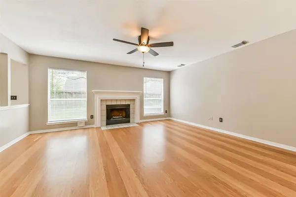 $2,450 | 2107 Bennigan Street, League City, TX 77573