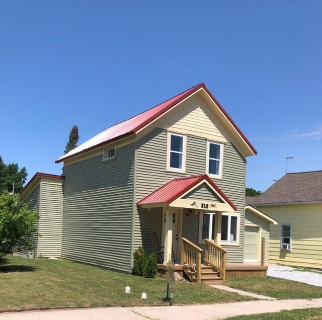 210 South D Street Cheboygan, MI 49721 - Photo 2 of 38 Gallery Image 2