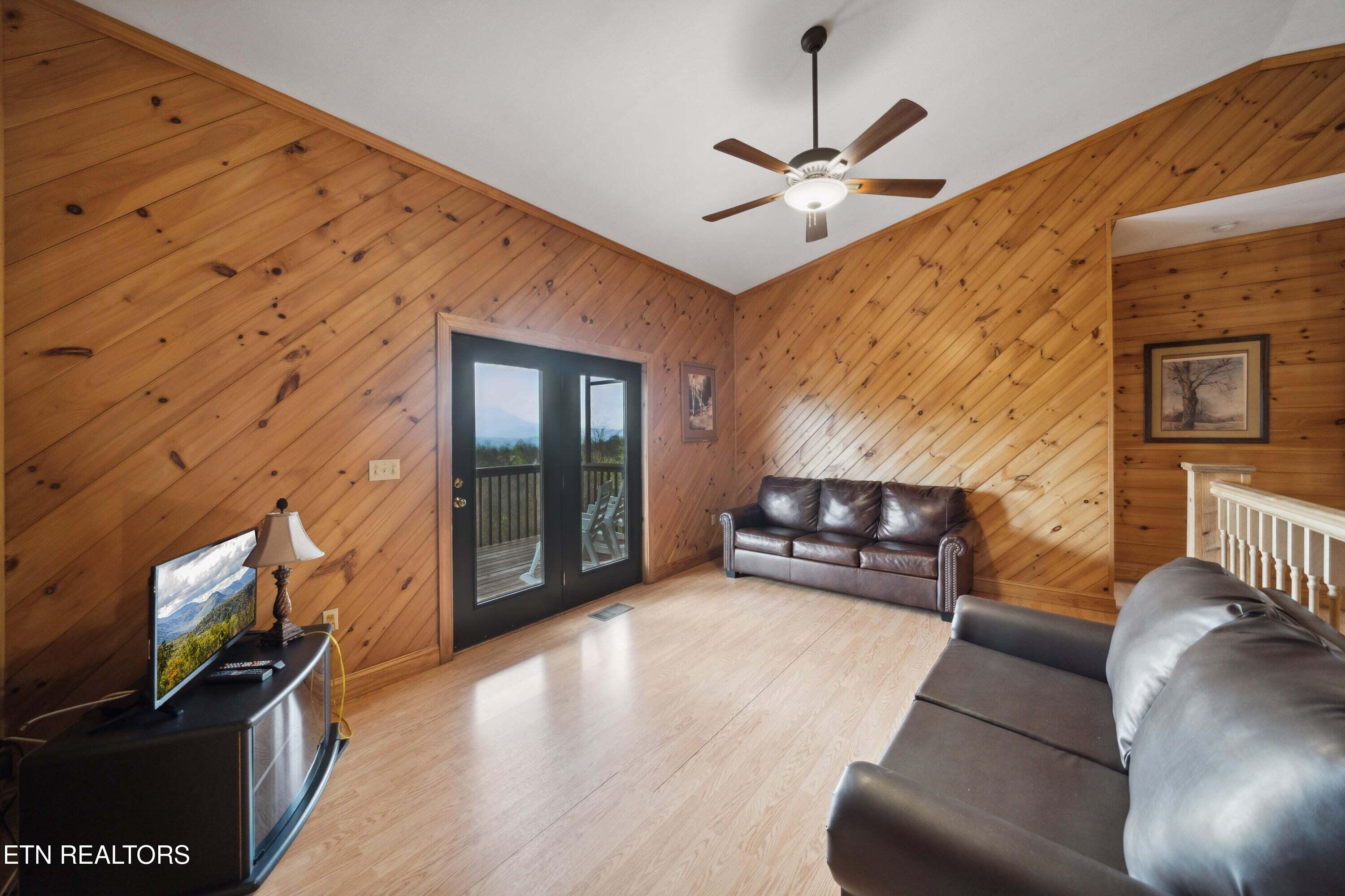 510 Wildflower Ridge Road Gatlinburg, TN 37738 - Photo 18 of 60 510-Wild-Flower-14