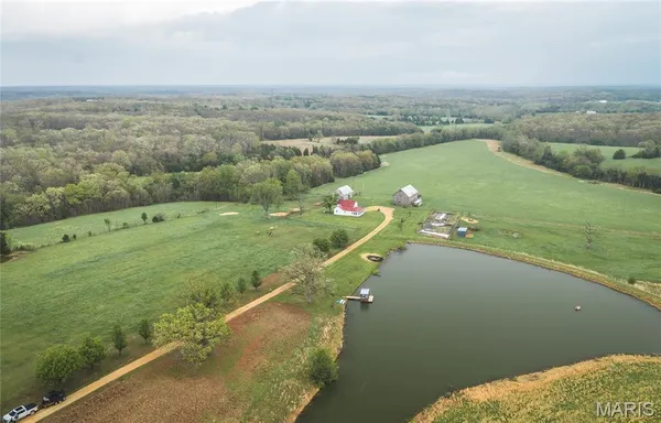 $1,050,000 | 4386 Durbin Road, Bland, MO 65014