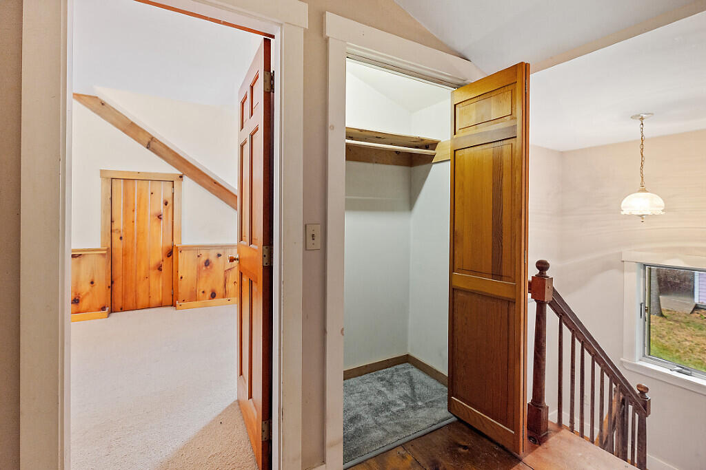 722 Belgrade Road Mount Vernon, ME 04352 - Photo 46 of 119 LANDING WITH CLOSET
