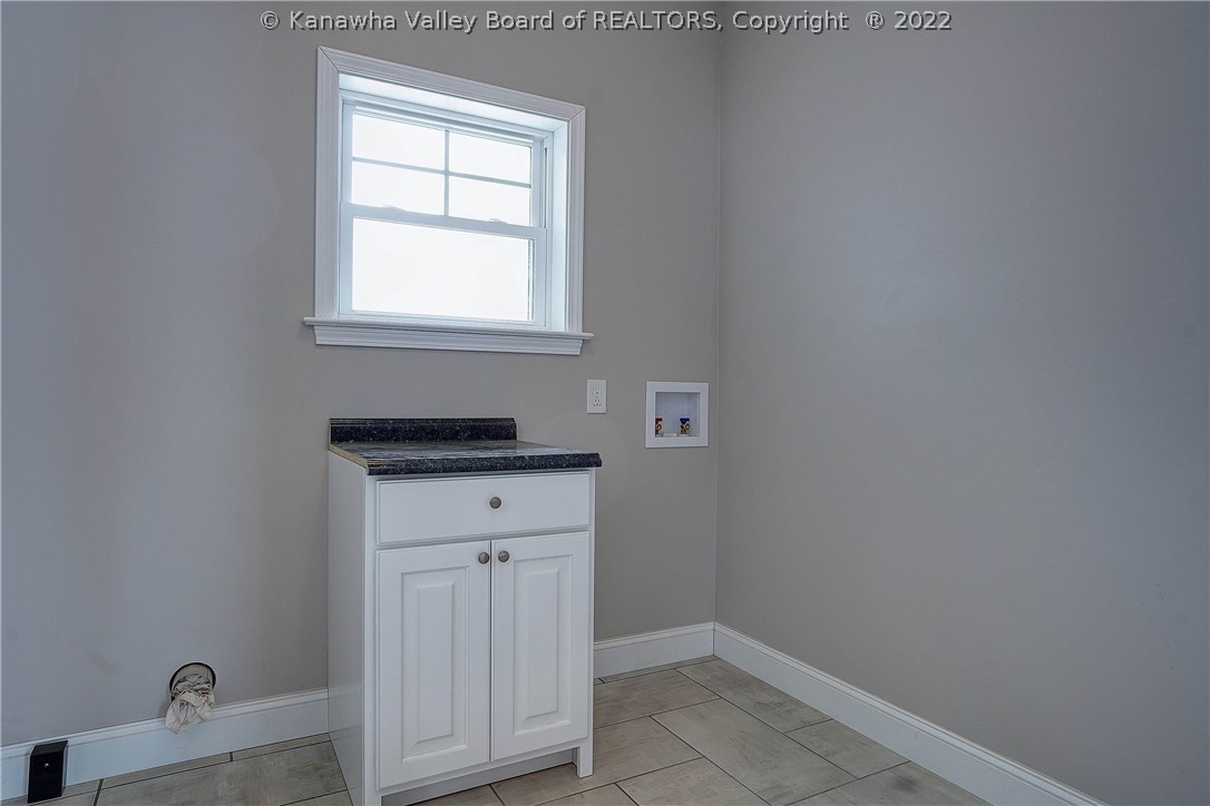 4201 Charleston Road Point Pleasant, WV 25550 - Photo 12 of 40 Gallery Image 12