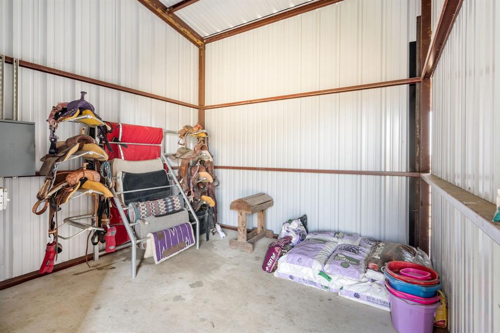 114 Chisos Drive Decatur, TX 76234 - Photo 30 of 33 Gallery Image 30