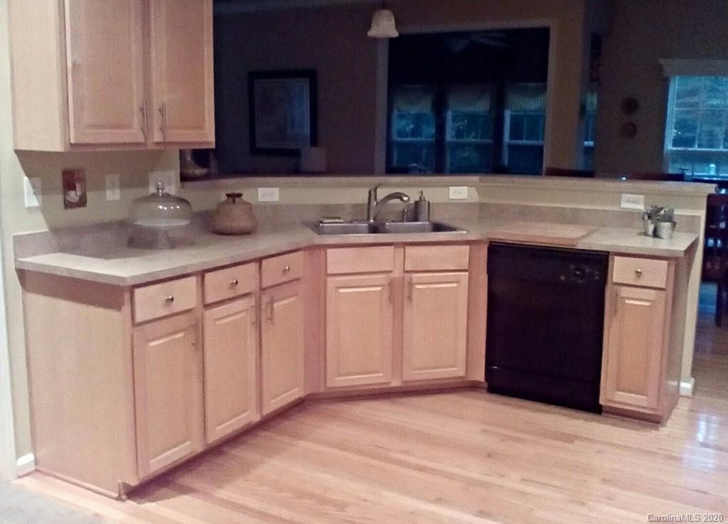 7942 Harbor Ridge Court Denver, NC 28037 - Photo 3 of 23 Gallery Image 3