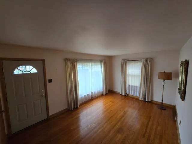 $244,900 | 3943 South 55th Street, Greenfield, WI 53220