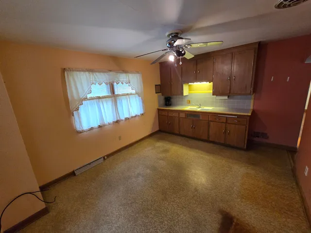 $244,900 | 3943 South 55th Street, Greenfield, WI 53220