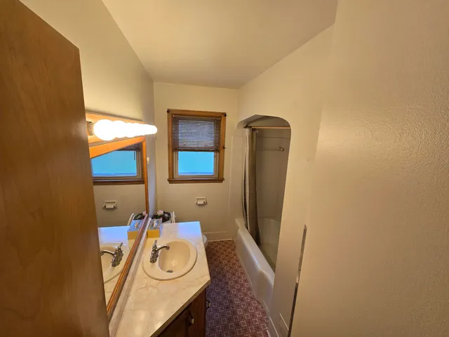 $244,900 | 3943 South 55th Street, Greenfield, WI 53220