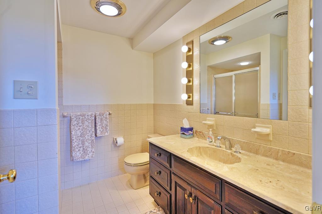 4310 Ravenswood Road Allentown, PA 18103 - Photo 24 of 30 Gallery Image 24