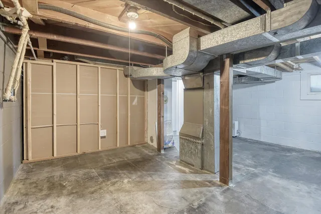 $272,500 | 128 College Street, Tekoa, WA 99033