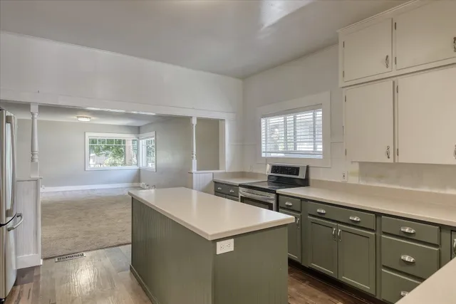 $272,500 | 128 College Street, Tekoa, WA 99033