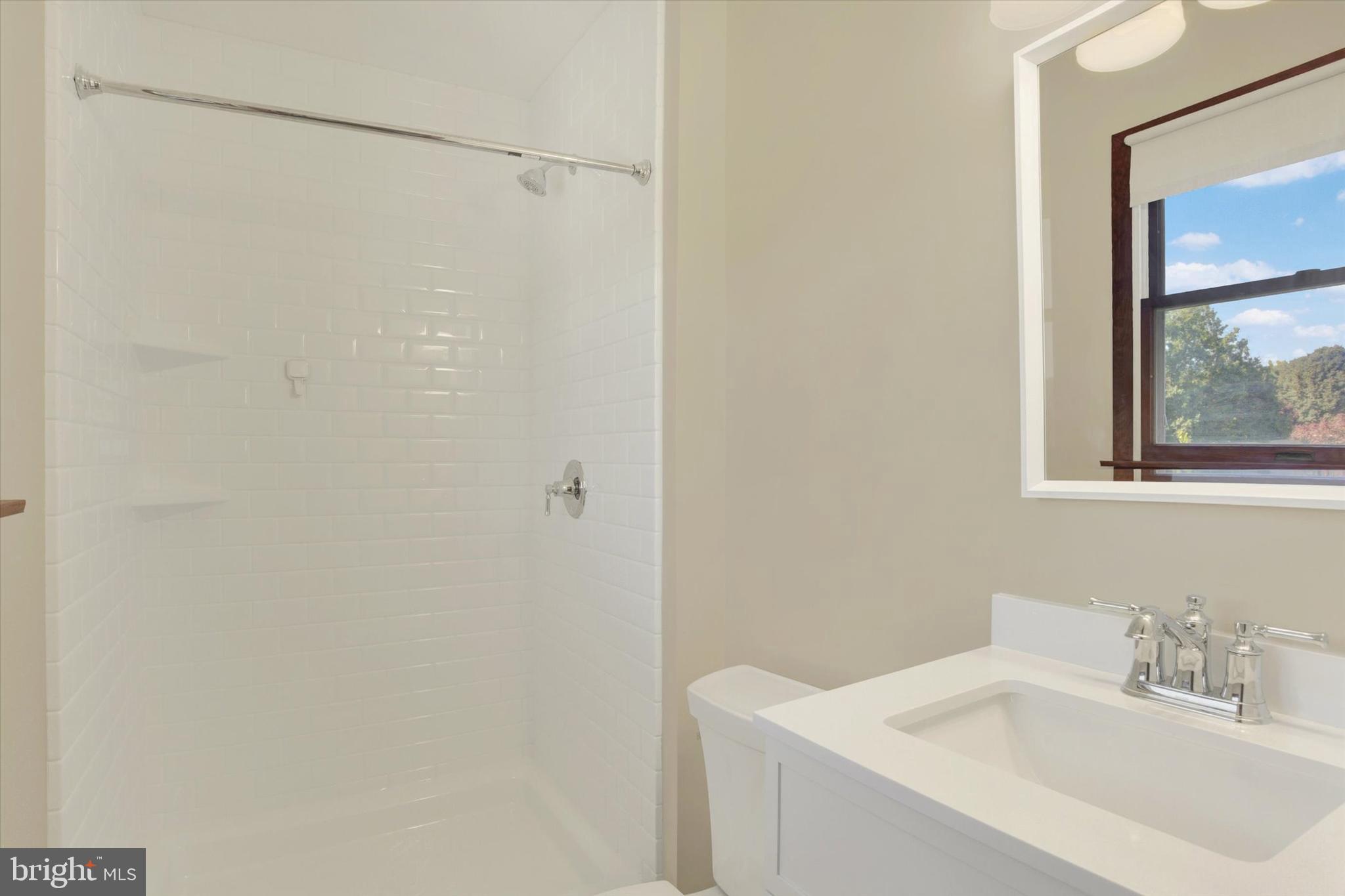 320 Regent Road Harrisburg, PA 17112 - Photo 16 of 30 Gallery Image 16
