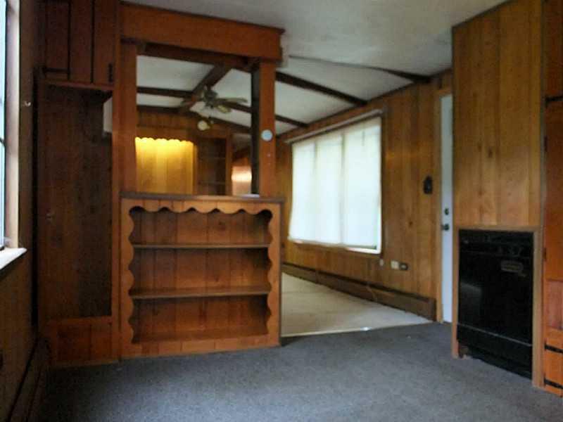 834 Calais Road Houlton, ME 04730 - Photo 26 of 35 Living Room.