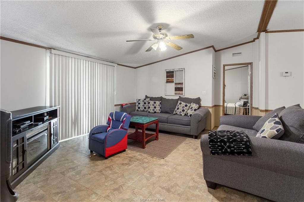 5846 Thousand Oaks Road College Station, TX 77845 - Photo 12 of 25