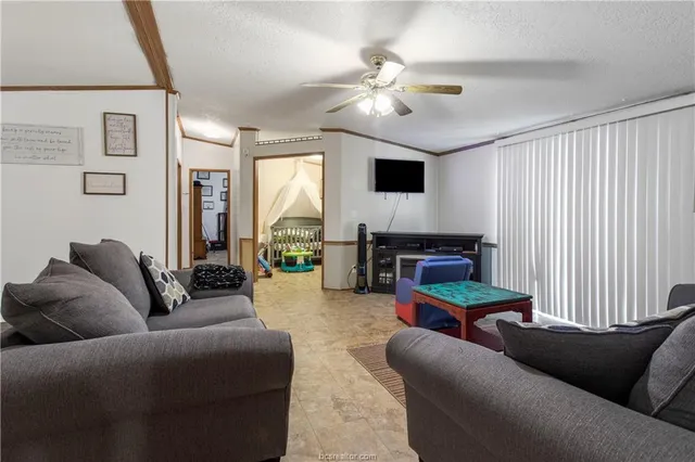 $425,000 | 5846 Thousand Oaks Road, College Station, TX 77845