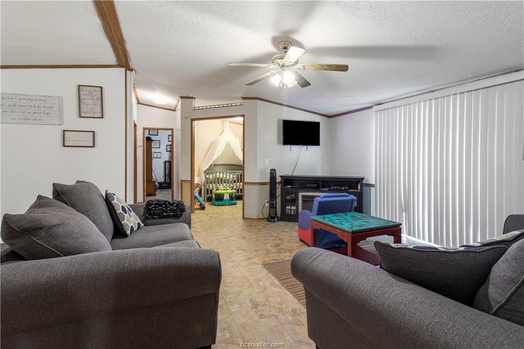 5846 Thousand Oaks Road College Station, TX 77845 - Photo 14 of 25