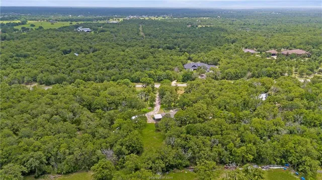 $425,000 | 5846 Thousand Oaks Road, College Station, TX 77845