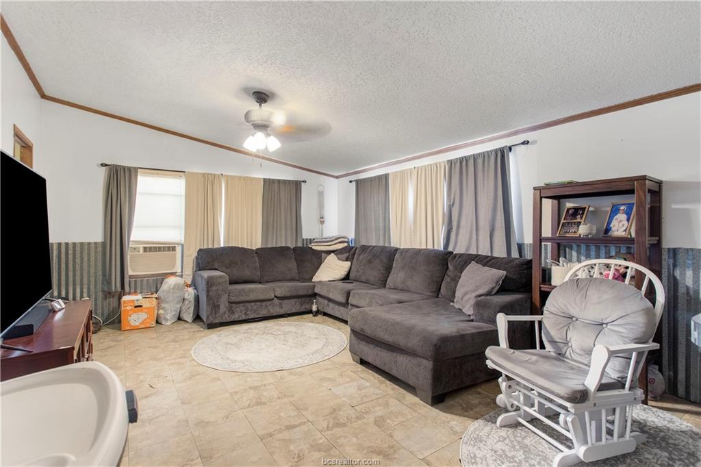 5846 Thousand Oaks Road College Station, TX 77845 - Photo 7 of 25