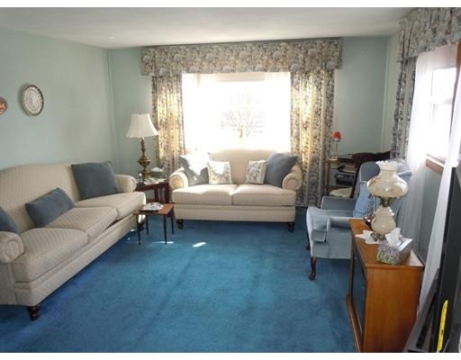 108 Upton Road Waltham, MA 02452 - Photo 10 of 23 Gallery Image 10
