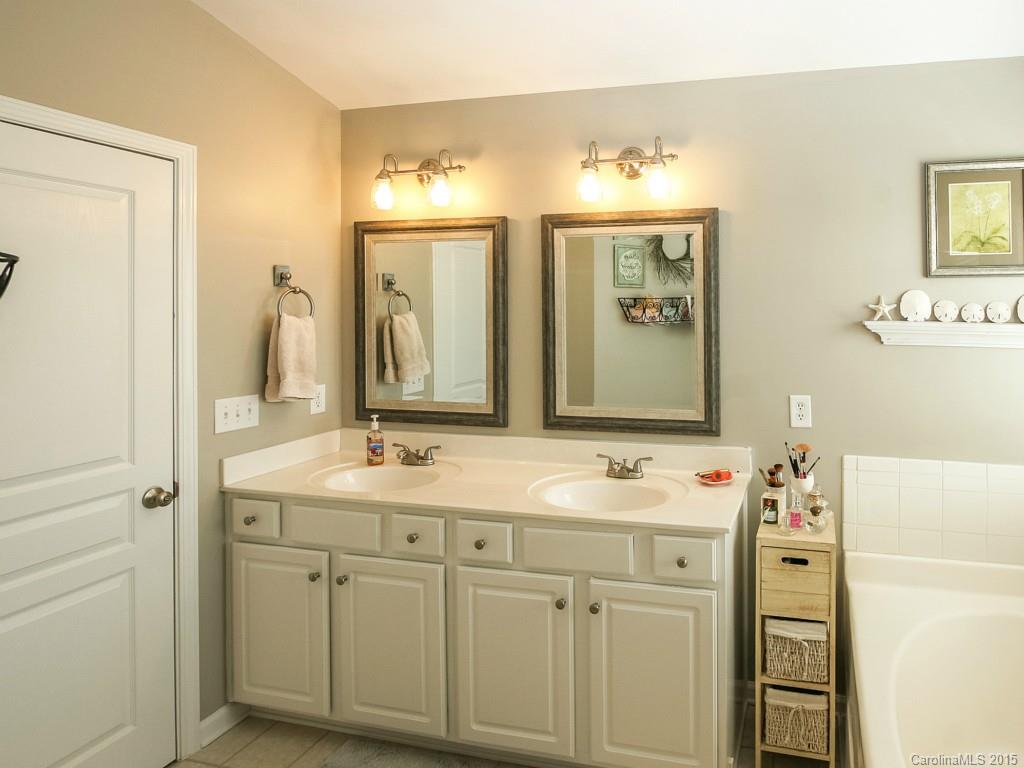 453 Silver Cypress Lane Fort Mill, SC 29708 - Photo 20 of 21 Gallery Image 20