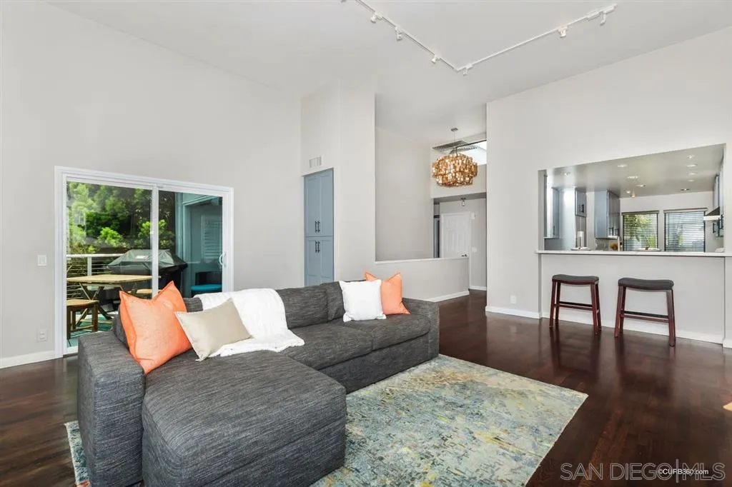 1031 America Way Del Mar, CA 92014 - Photo 8 of 25 a living room with furniture and a table