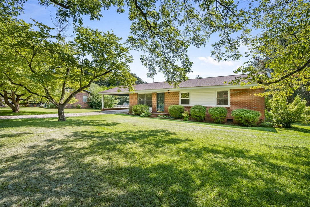 109 Greenfield Avenue Pendleton, SC 29670 - Photo 4 of 27