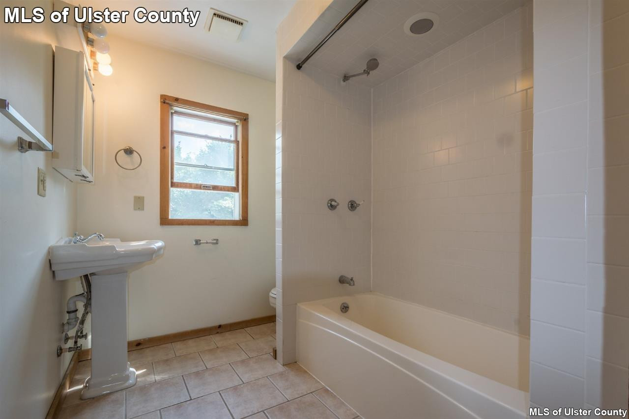 169 Binnewater Road Kingston, NY 12401 - Photo 13 of 21 Photo 13