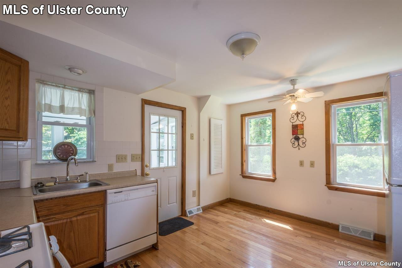 169 Binnewater Road Kingston, NY 12401 - Photo 5 of 21 Photo 5