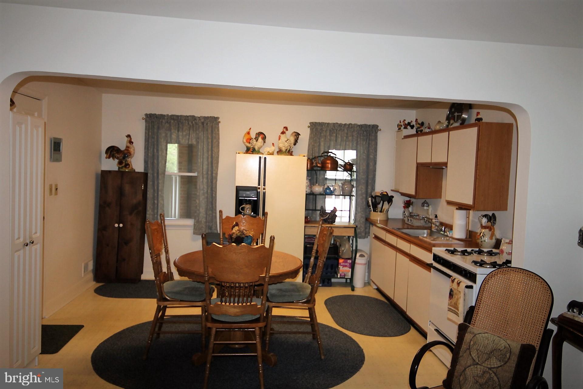 7777 Tick Neck Road Pasadena, MD 21122 - Photo 14 of 35 Apt Kitchen