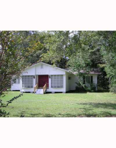3625 Magnolia Street Moss Point, MS 39563 - Photo 1 of 8 Primary Photo