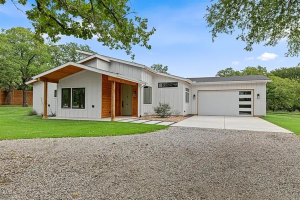 $559,000 | 1991 Sunflower, Paradise, TX 76073