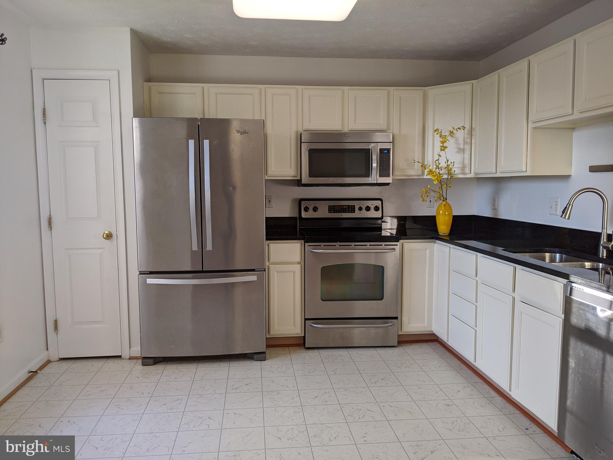 10109 Ridge Manor Terrace, Unit 4000E Damascus, MD 20872 - Photo 3 of 28 Gallery Image 3
