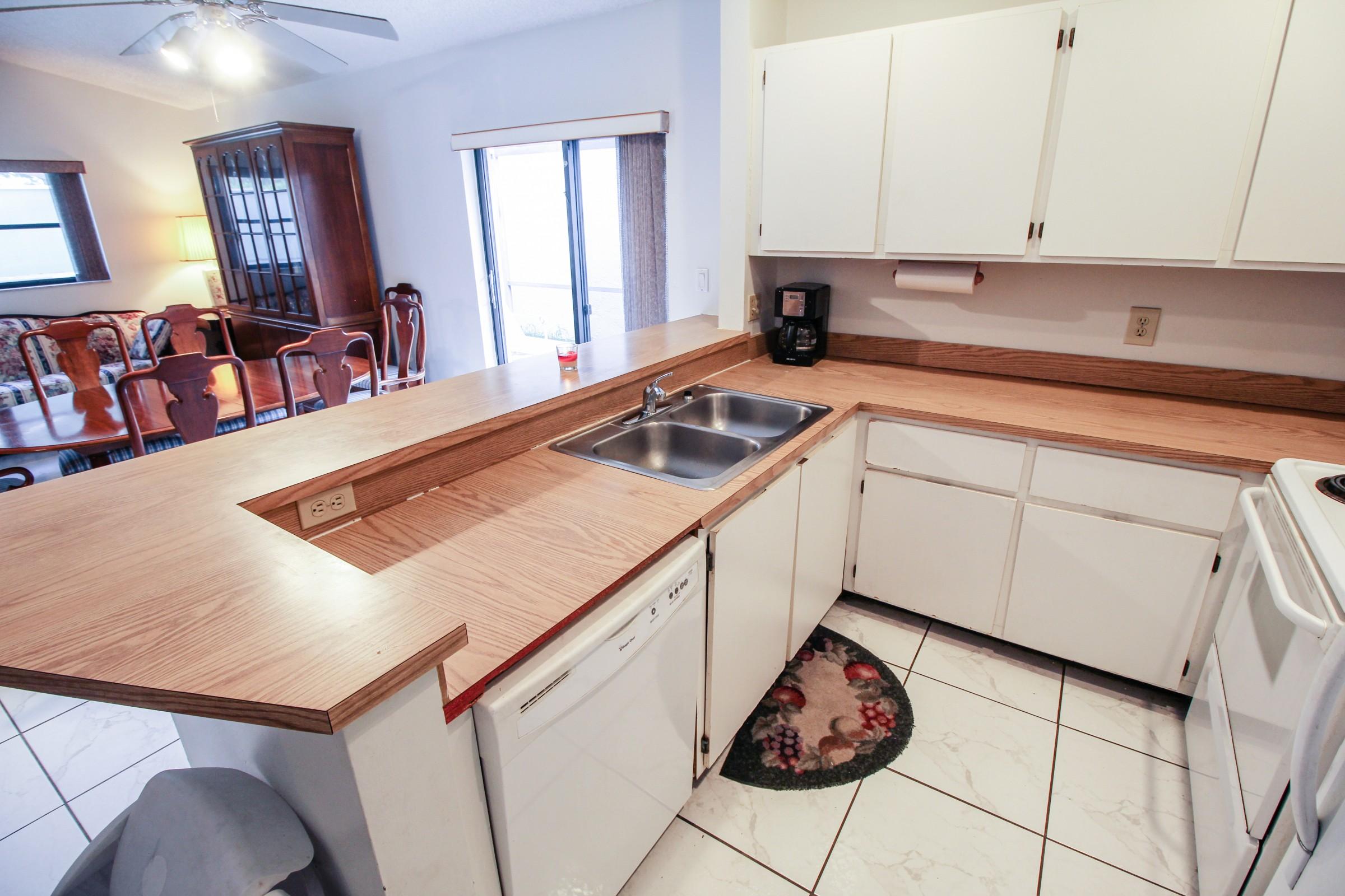 21290 Summertrace Circle Boca Raton, FL 33428 - Photo 11 of 21 Kitchen