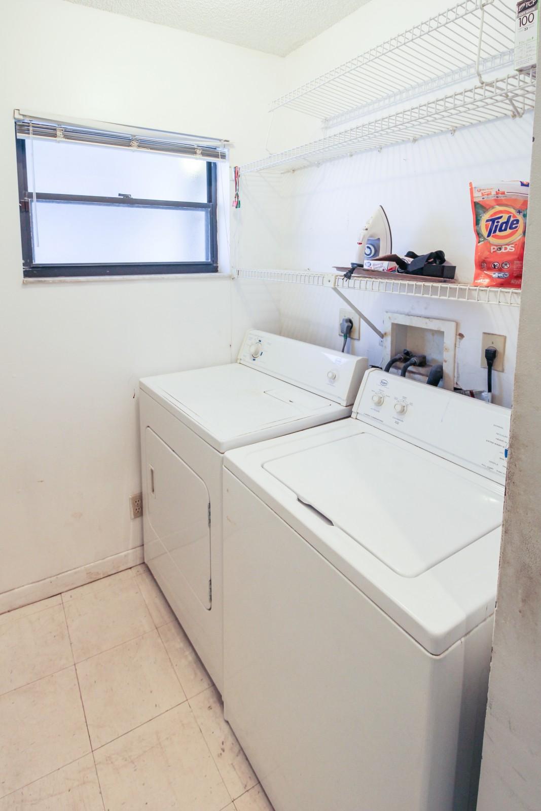21290 Summertrace Circle Boca Raton, FL 33428 - Photo 19 of 21 Laundry