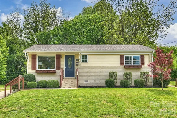 $450,000 | 2314 Crestview Drive, Charlotte, NC 28216