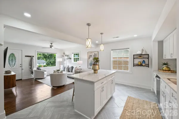 $450,000 | 2314 Crestview Drive, Charlotte, NC 28216