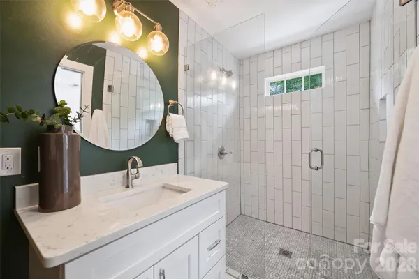 $450,000 | 2314 Crestview Drive, Charlotte, NC 28216