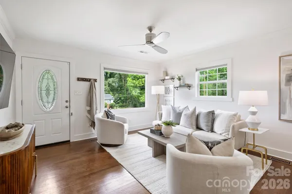$450,000 | 2314 Crestview Drive, Charlotte, NC 28216