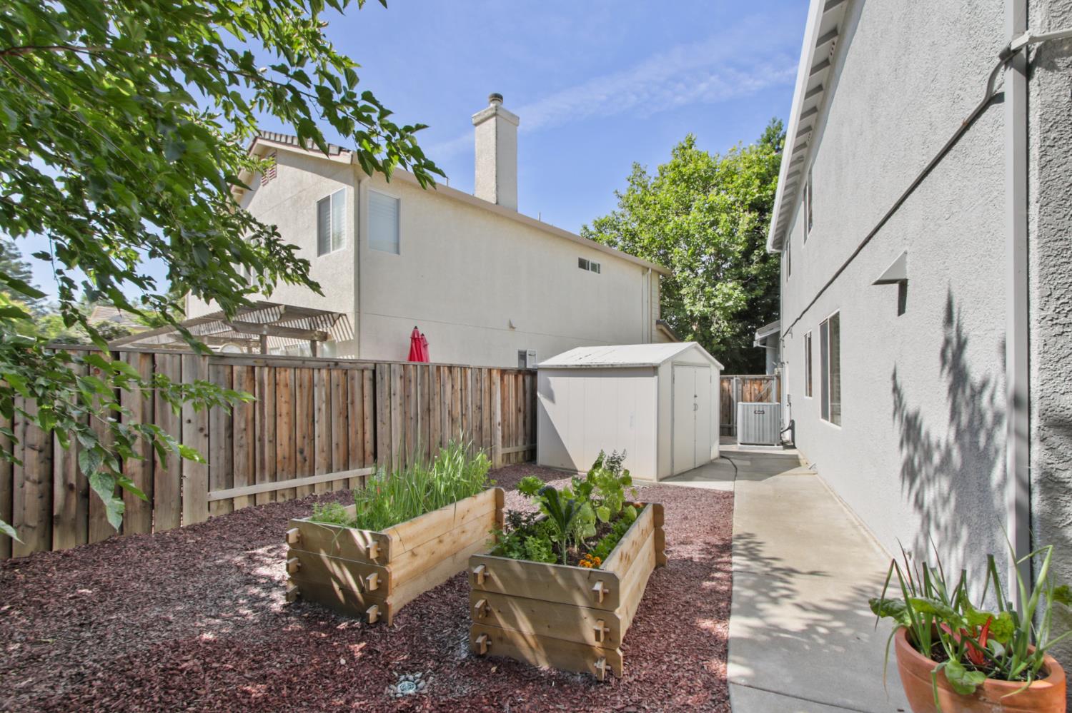 1544 Pinnacles Street Davis, CA 95616 - Photo 43 of 46