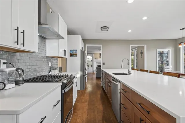 $550,000 | 13800 West 75th Court, Shawnee, KS 66216