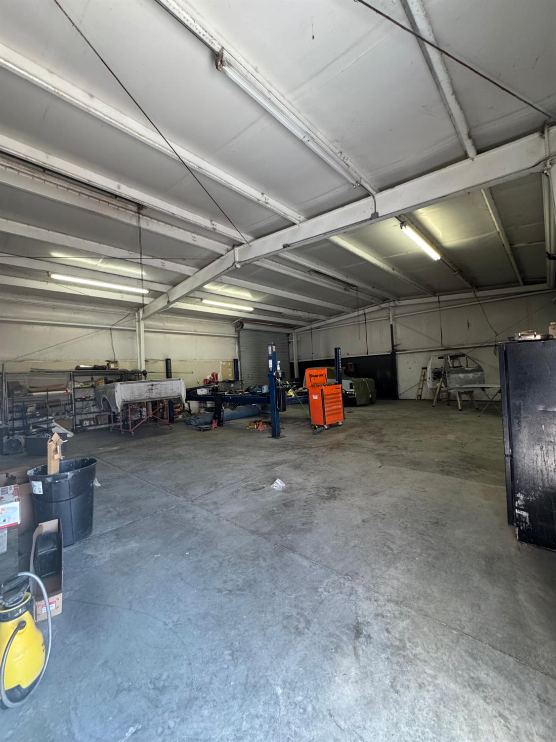 5931 Claribel Road Oakdale, CA 95361 - Photo 25 of 29 a view of parking garage with cars
