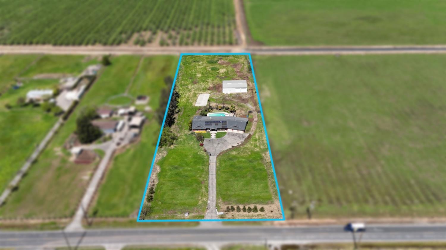 5931 Claribel Road Oakdale, CA 95361 - Photo 3 of 29 a view of a tennis court